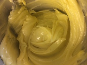 Färdigt! Lätt som en plätt och helt utan aceton och annat rengöringsmedel som man inte vill ha på mackan. Framförallt inte till barnen!